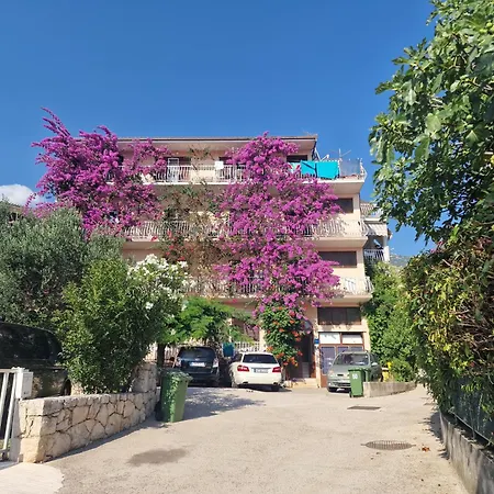 דירה Toma