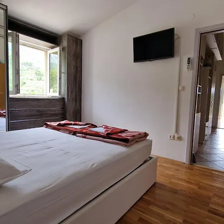Toma Apartment *