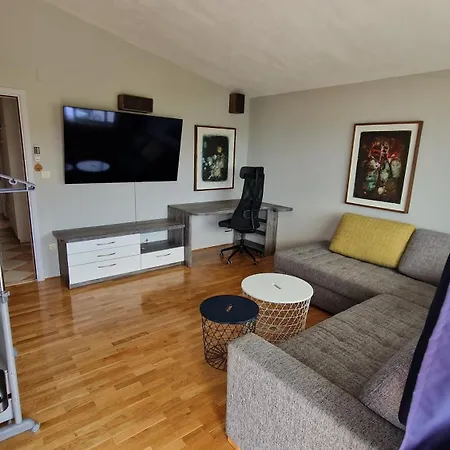Toma Apartment Tucepi