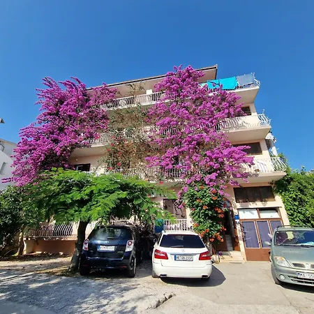 Apartment Toma Tucepi