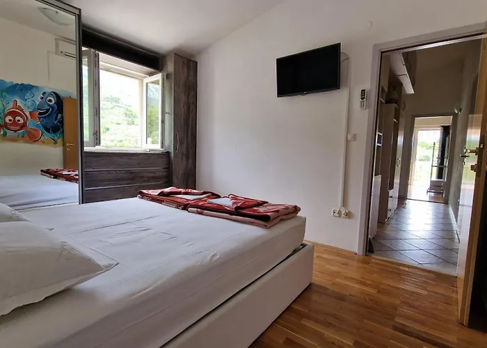 Toma Apartment *