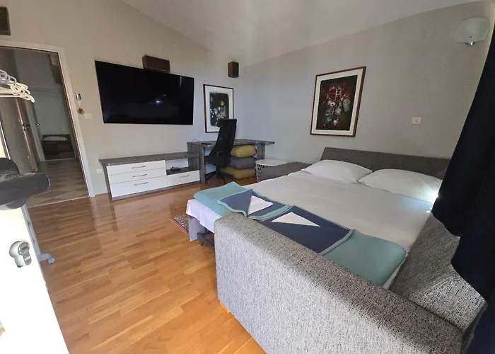 Apartment Toma Tučepi